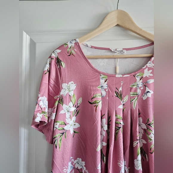 Pink Floral Lounge Set - Picture 5 of 7